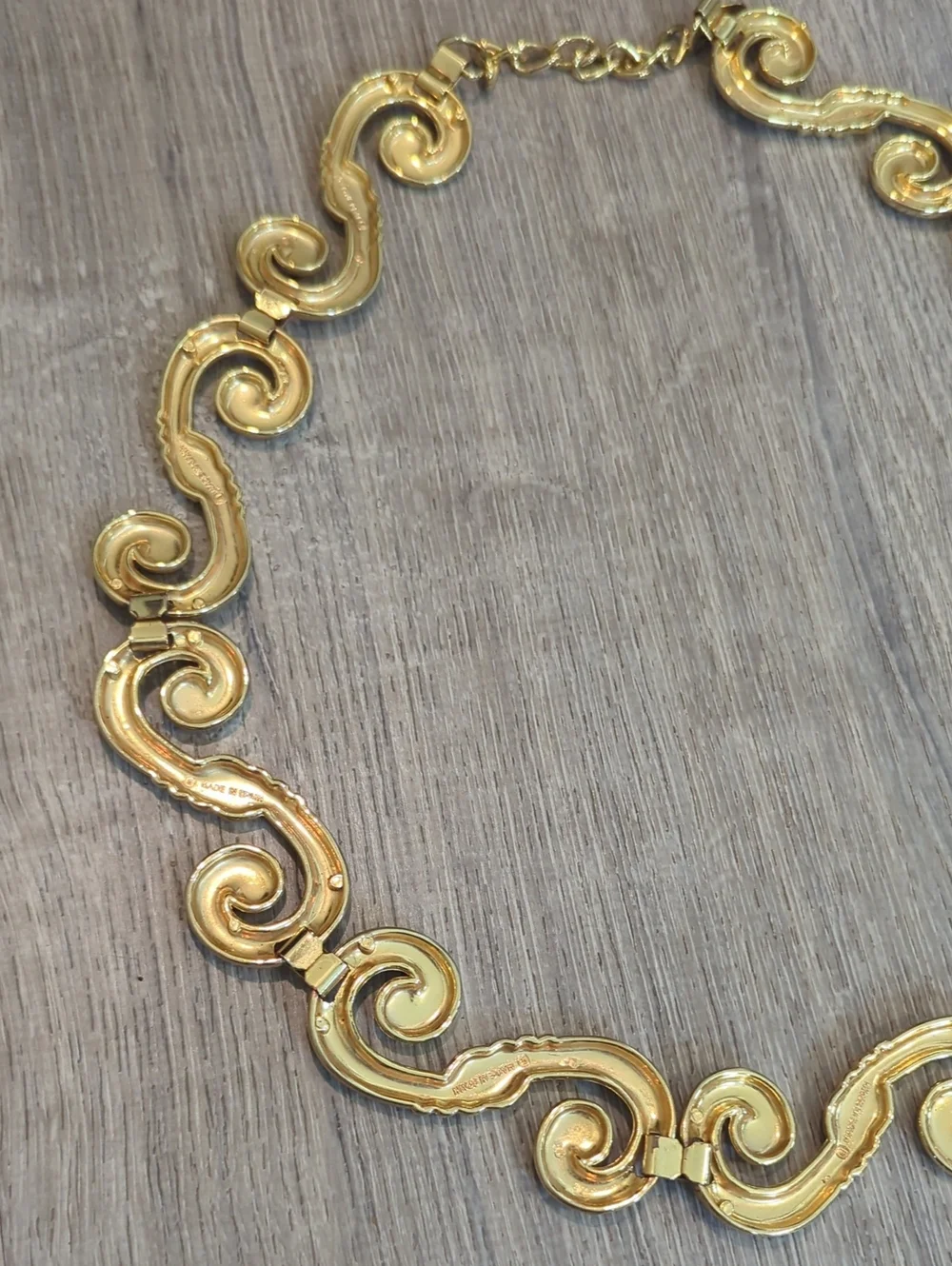 Vintage 90s Escada Spain Scroll Gold Chain Belt - Picture 7 of 9